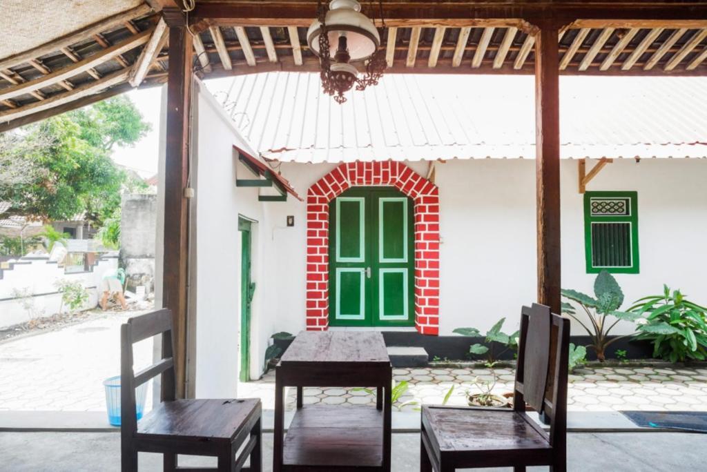 Reddoorz Syariah @ Ndalem Kembang Sore Yogyakarta Eksteriør bilde