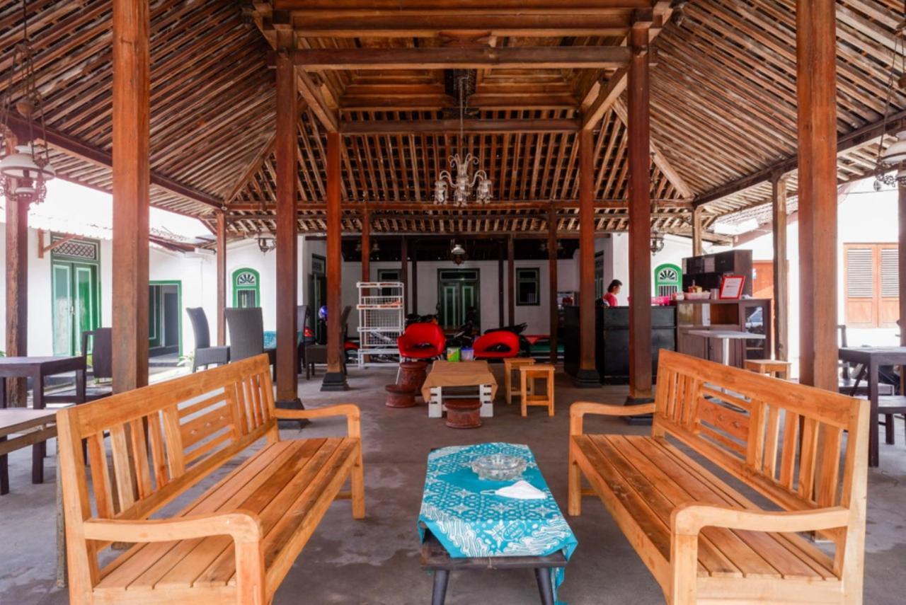 Reddoorz Syariah @ Ndalem Kembang Sore Yogyakarta Eksteriør bilde