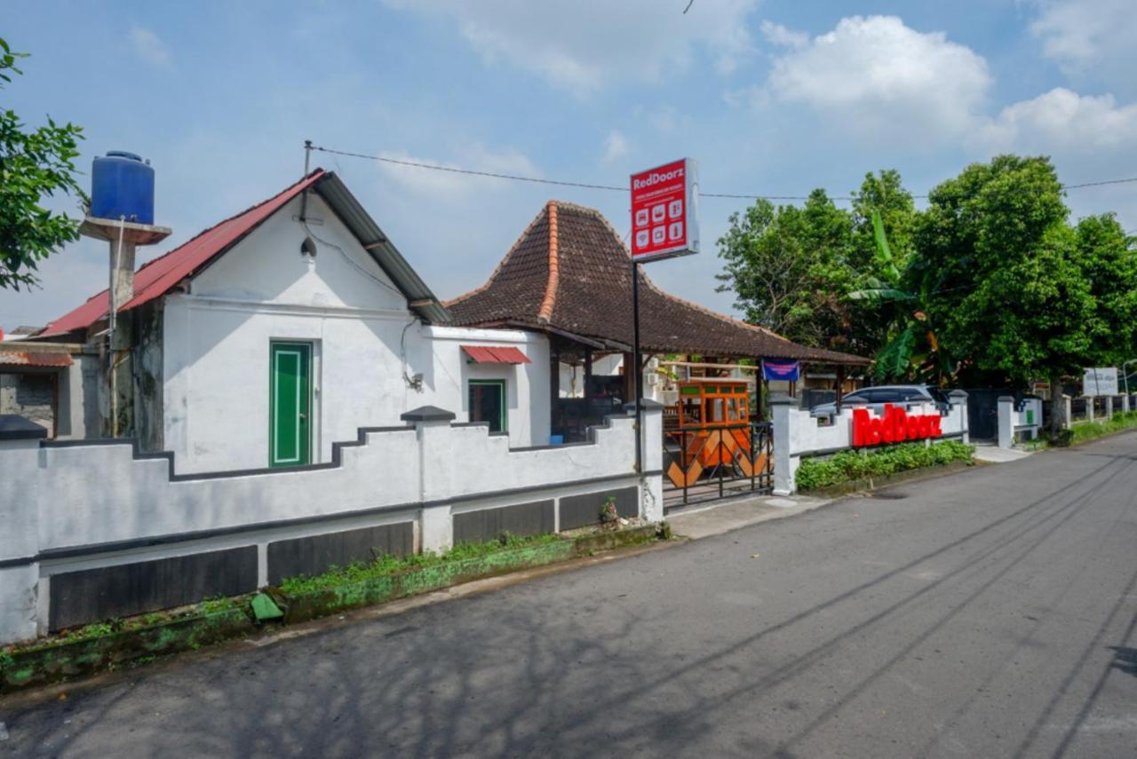 Reddoorz Syariah @ Ndalem Kembang Sore Yogyakarta Eksteriør bilde